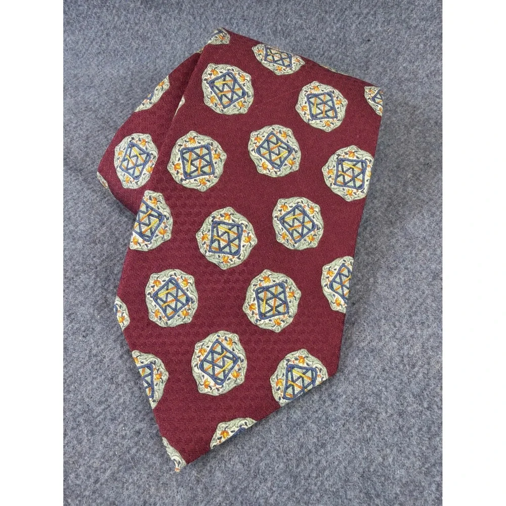 Burberry London Tie Mens Burgundy Silk Geometric Medallion Hand Sewn USA Vintage